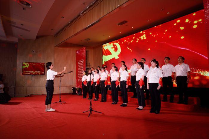 4、《沒有共產黨就沒有新中國》山東分公司 4、《沒有共產黨就沒有新中國》山東分公司