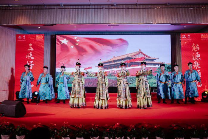 16、《贊歌(蒙語吟誦)》內蒙古分公司 16、《贊歌(蒙語吟誦)》內蒙古分公司